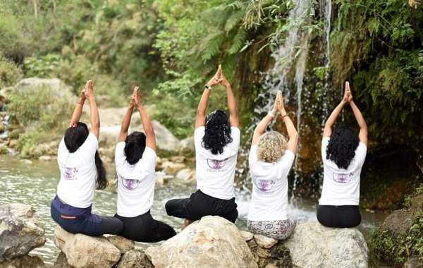 Why a Yoga Retreat in Rishikesh is Perfect for You